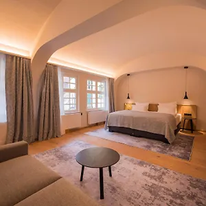 https://augustiner-gutshof-menterschwaige.getmunichhotels.com