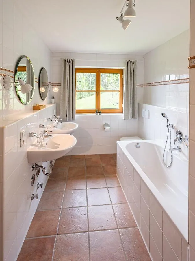 Apartment Landhaus Eggensberger Fischen im Allgaeu